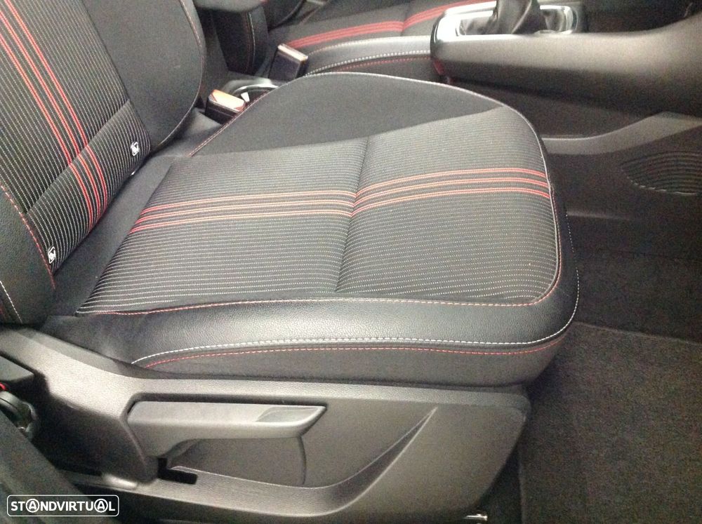 Renault Captur 1.0 TCe RS Line - 37