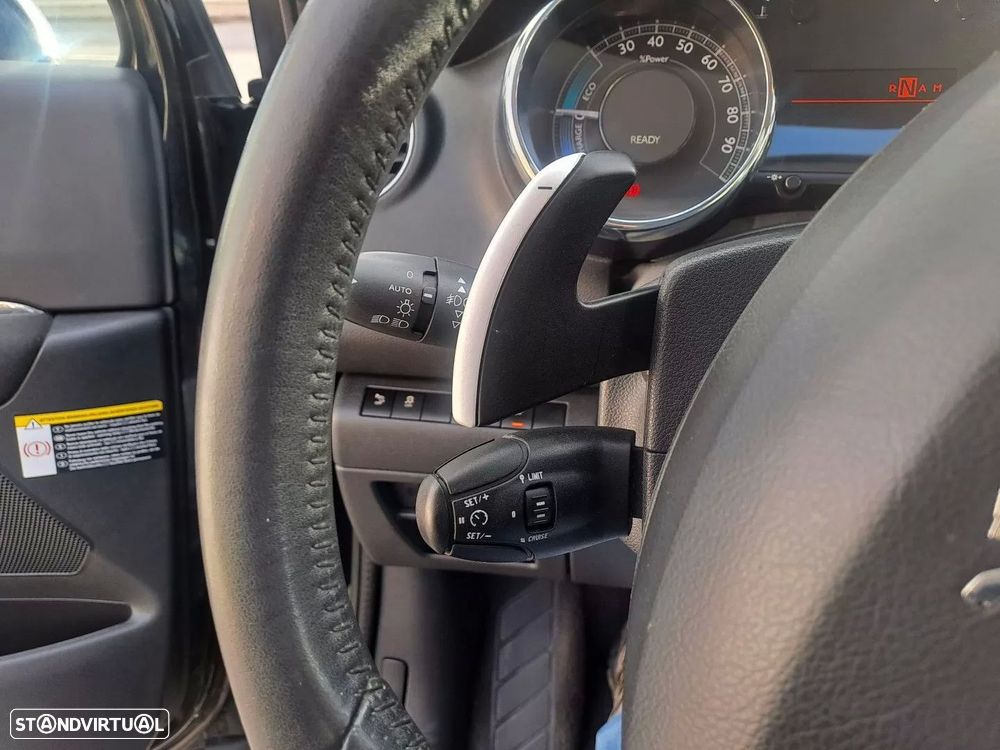 Peugeot 3008 2.0 HDi Hybrid4 - 14