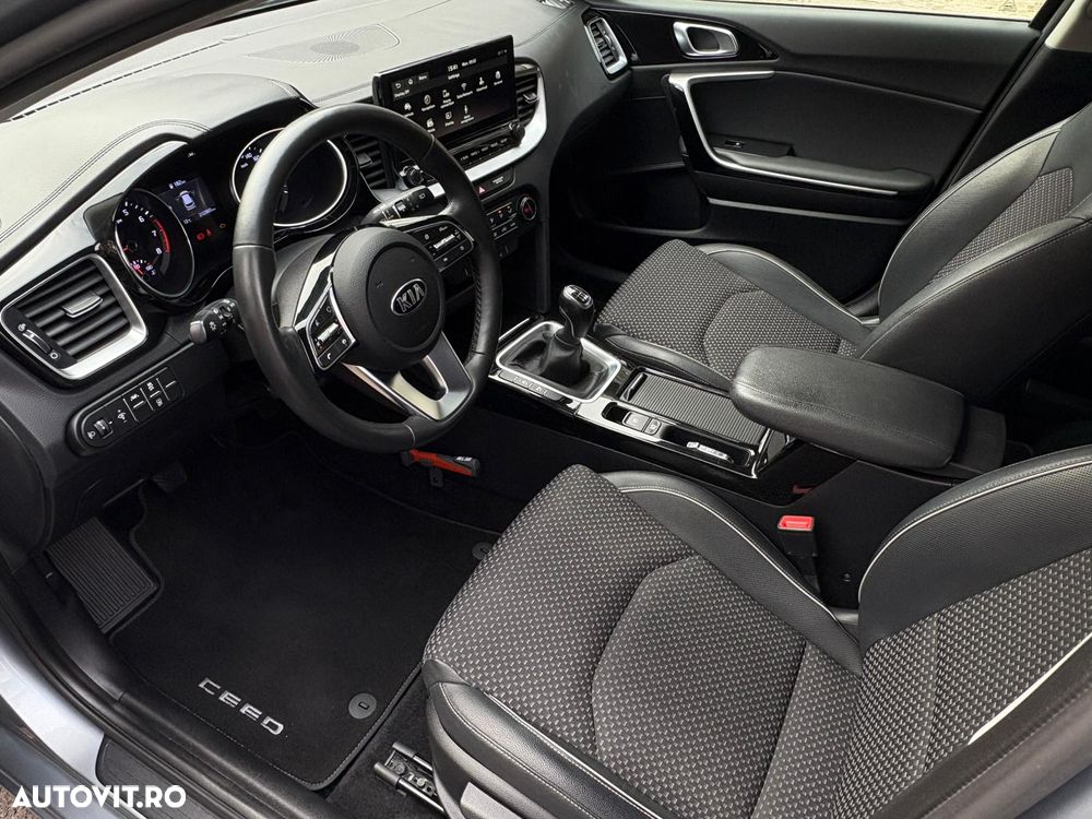 Kia Ceed - 7