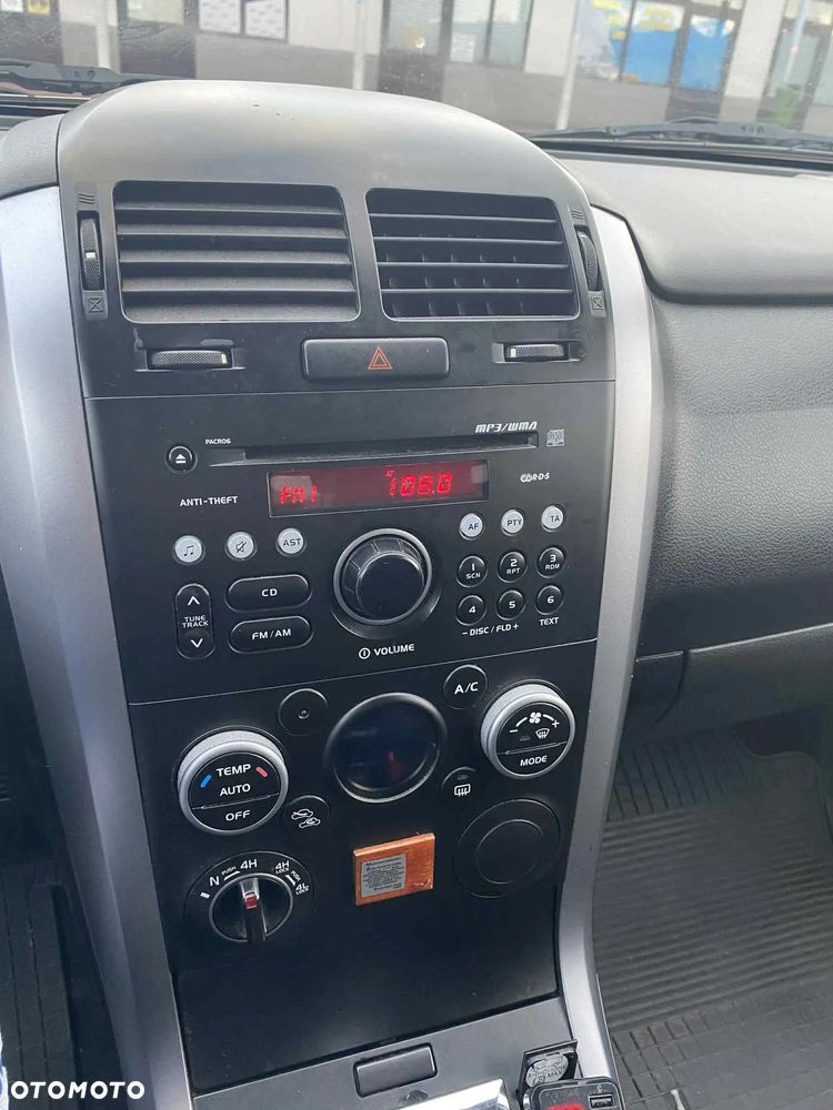 Suzuki Grand Vitara 1.9 DDiS - 6