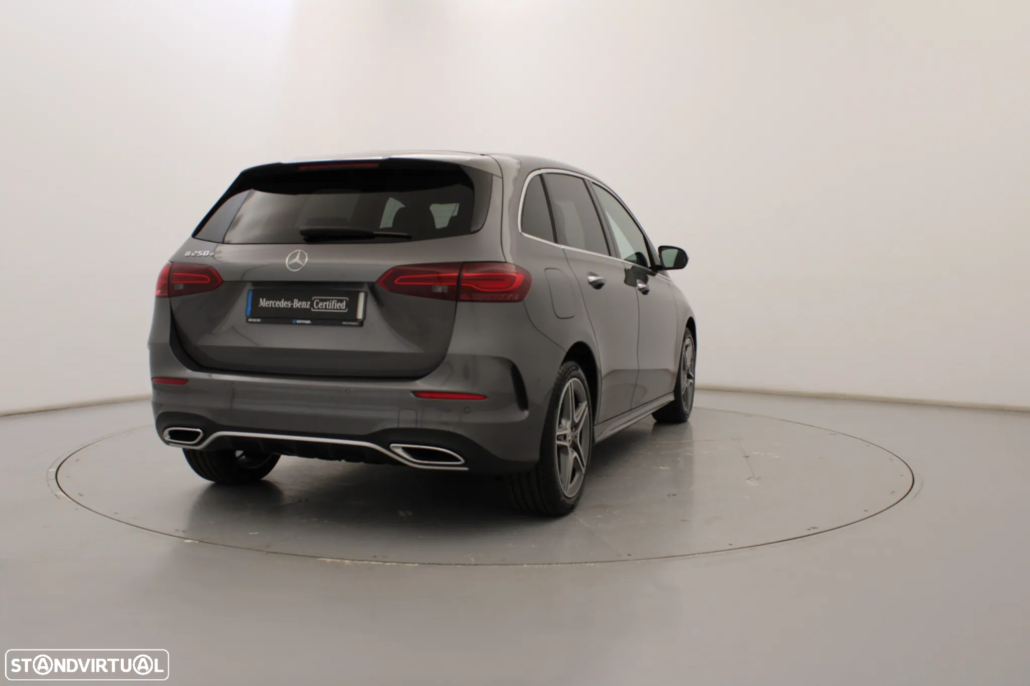 Mercedes-Benz B 250 e - 7