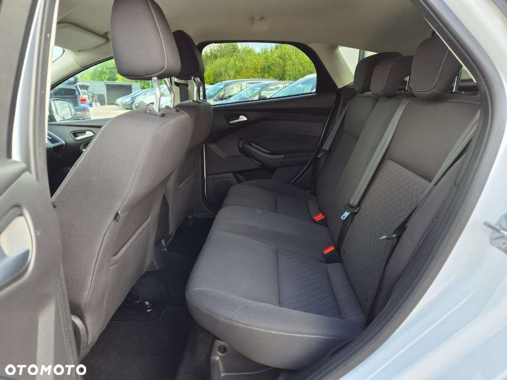 Ford Focus - 8