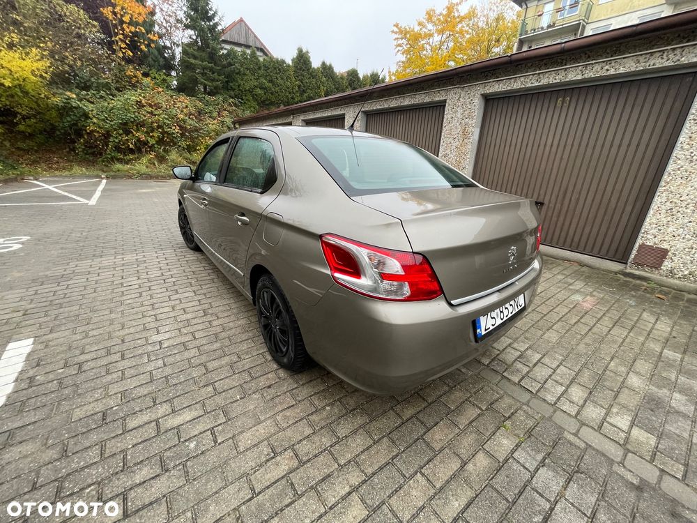 Peugeot 301 - 8