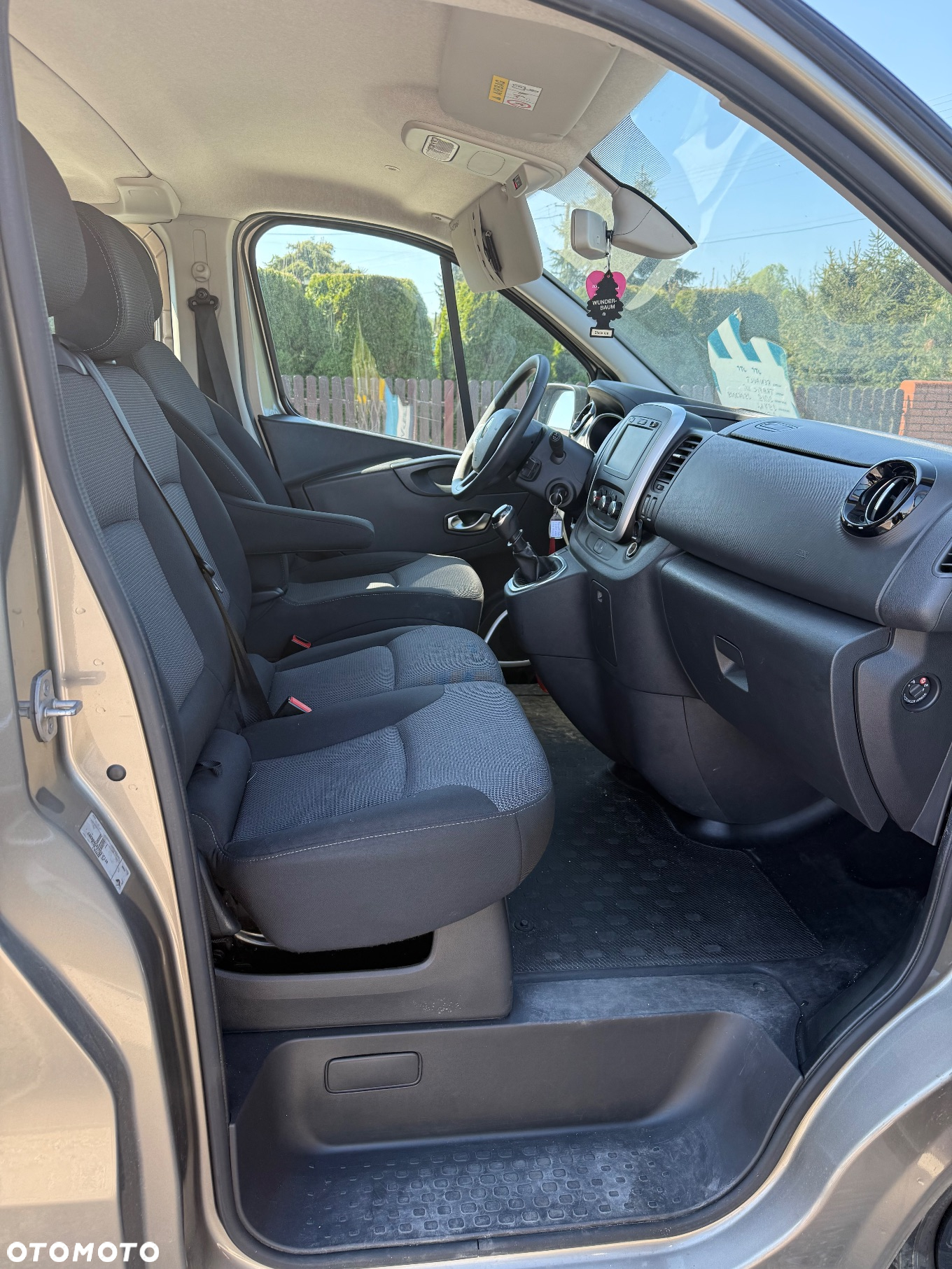 Renault Trafic SpaceClass 2.0 dCi - 15