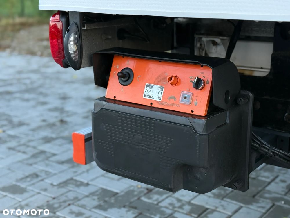 MAN TGE 3.180 / Kontener 8EP + Winda 750KG / 2021 ROK PRODUKCJI / Automat 8-biegów / DUŻY SERWIS / ZAREJESTROWANY W PL - 20