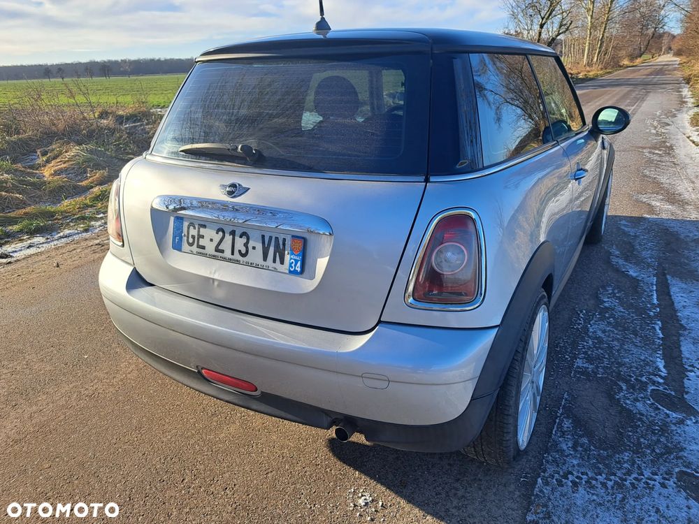 MINI Cooper Standard - 5