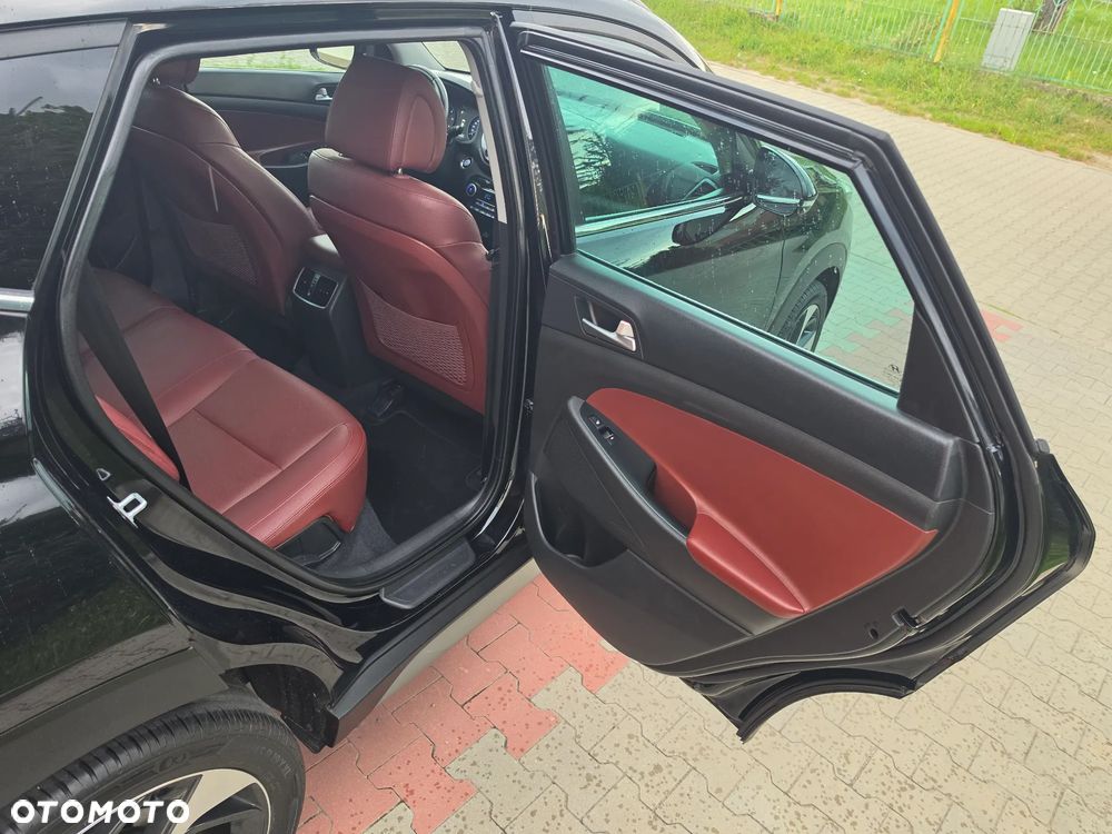 Hyundai Tucson blue 1.7 CRDi 2WD DCT Premium - 17