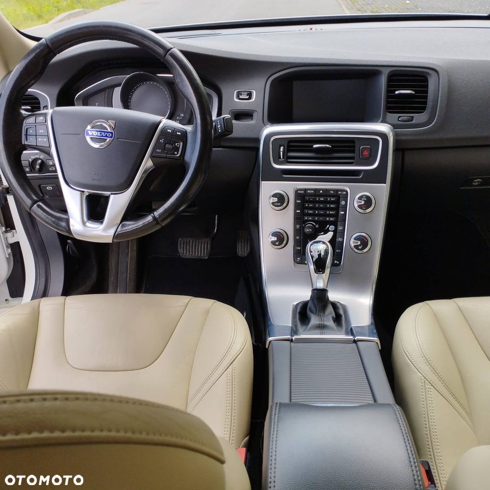 Volvo S60 T5 Drive-E Summum - 8