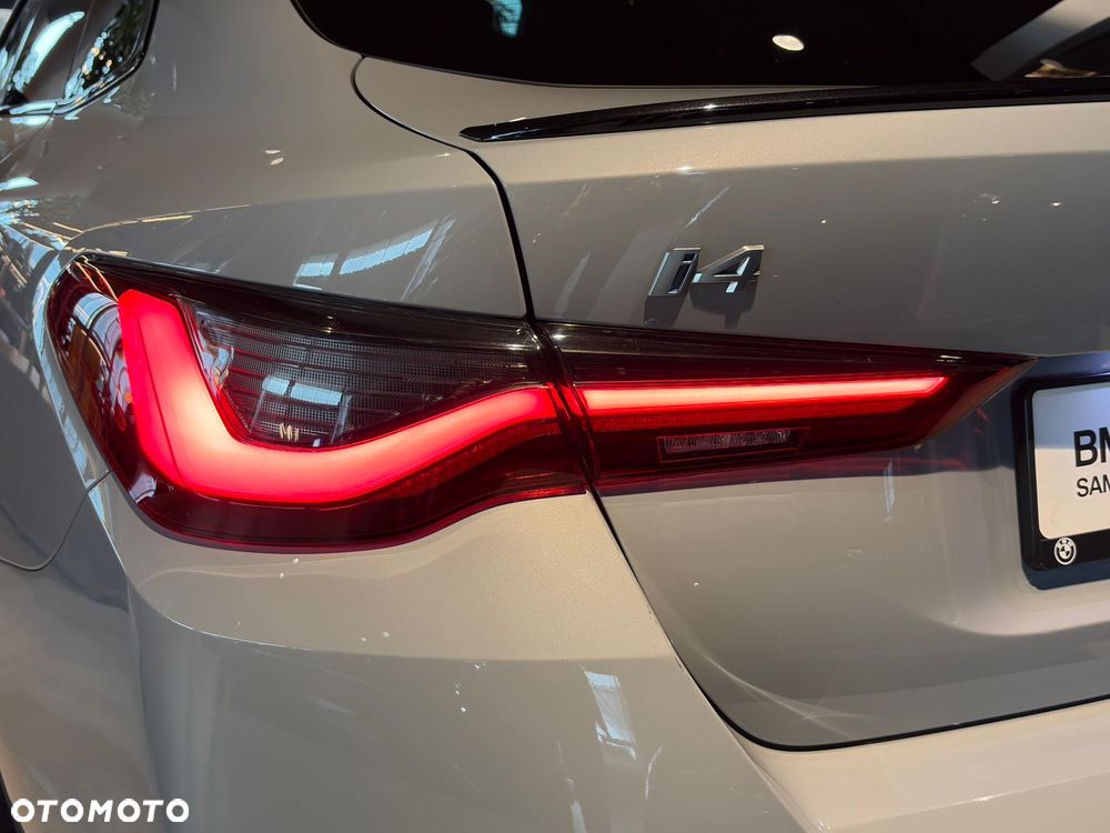 BMW i4 80.7kWh eDrive 35 M Sport - 9