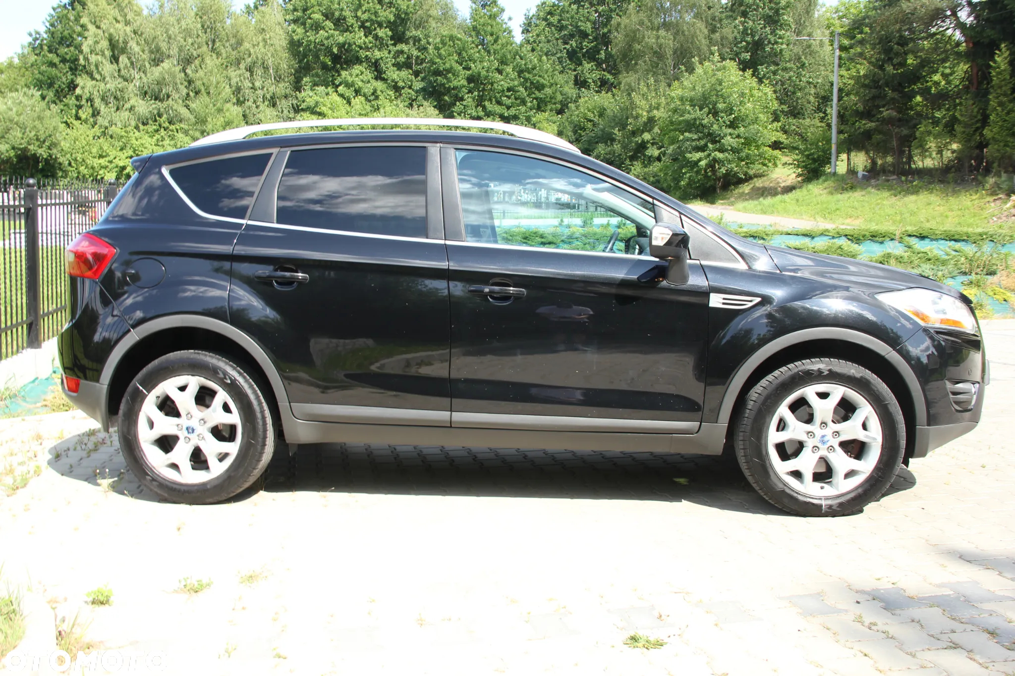Ford Kuga 2.0 TDCi FWD Titanium - 4