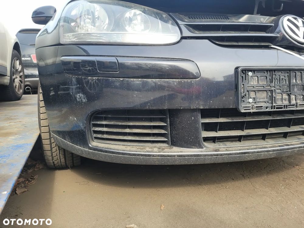Zderzak Przód Volkswagen Golf V 2005r. LC9Z - 3