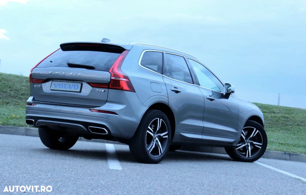 Volvo XC 60 D5 AWD Geartronic RDesign - 4