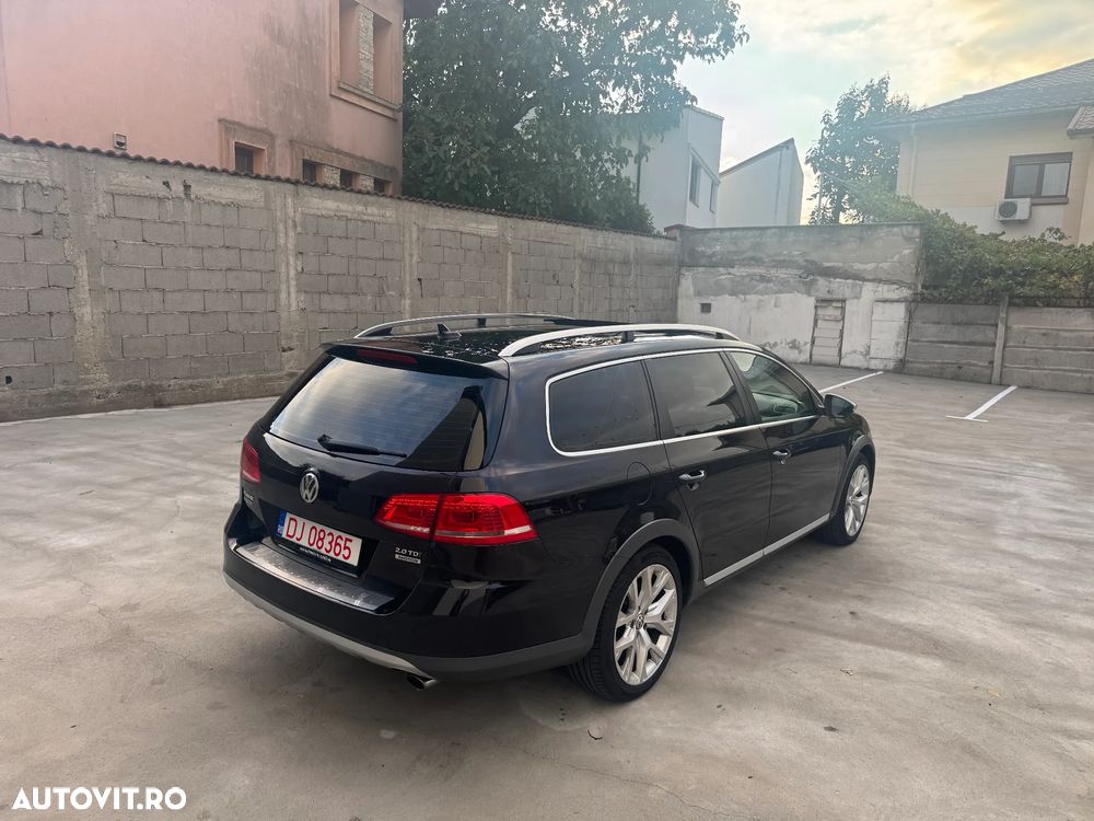 Volkswagen Passat Alltrack 2.0 TDI 4Motion DSG BlueMotion Tec - 4