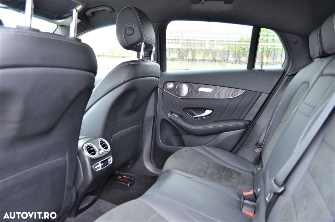 Mercedes-Benz GLC Coupe 300 4MATIC - 8