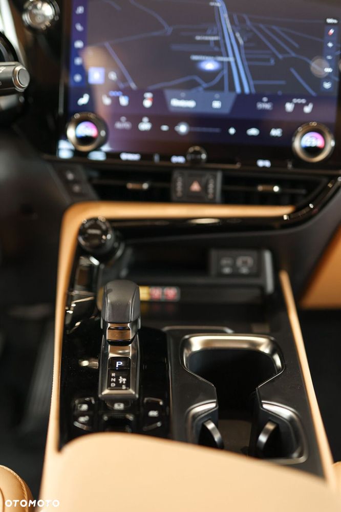Lexus NX 350h Omotenashi AWD - 39