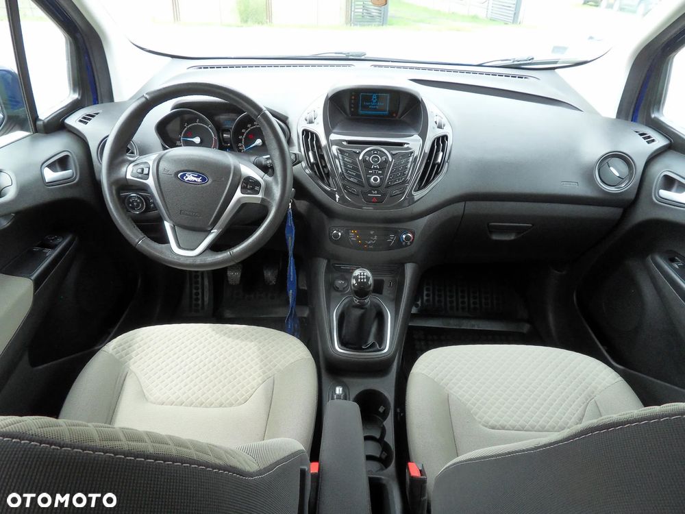Ford Tourneo Courier 1.5 TDCi Titanium - 11