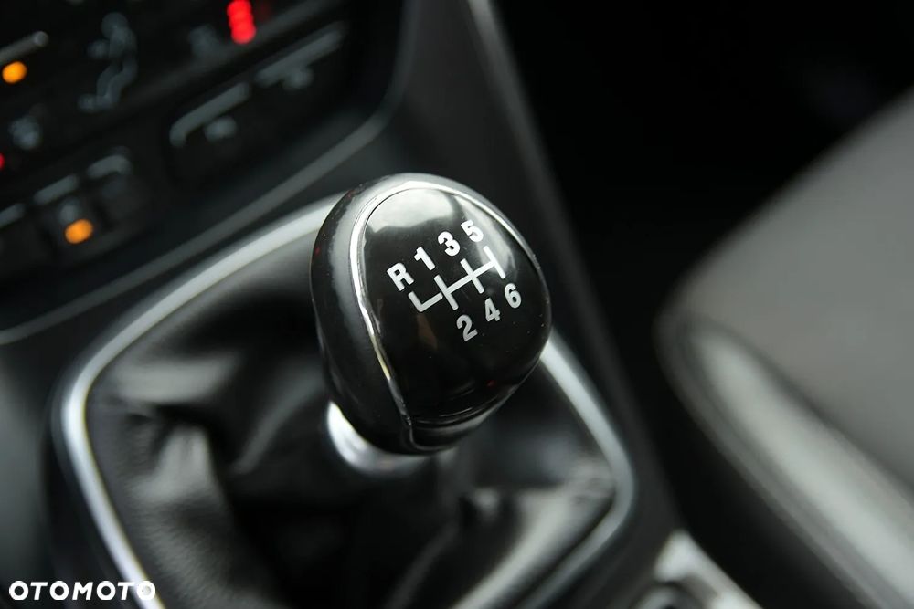 Ford Kuga 2.0 TDCi 4x4 Titanium - 34
