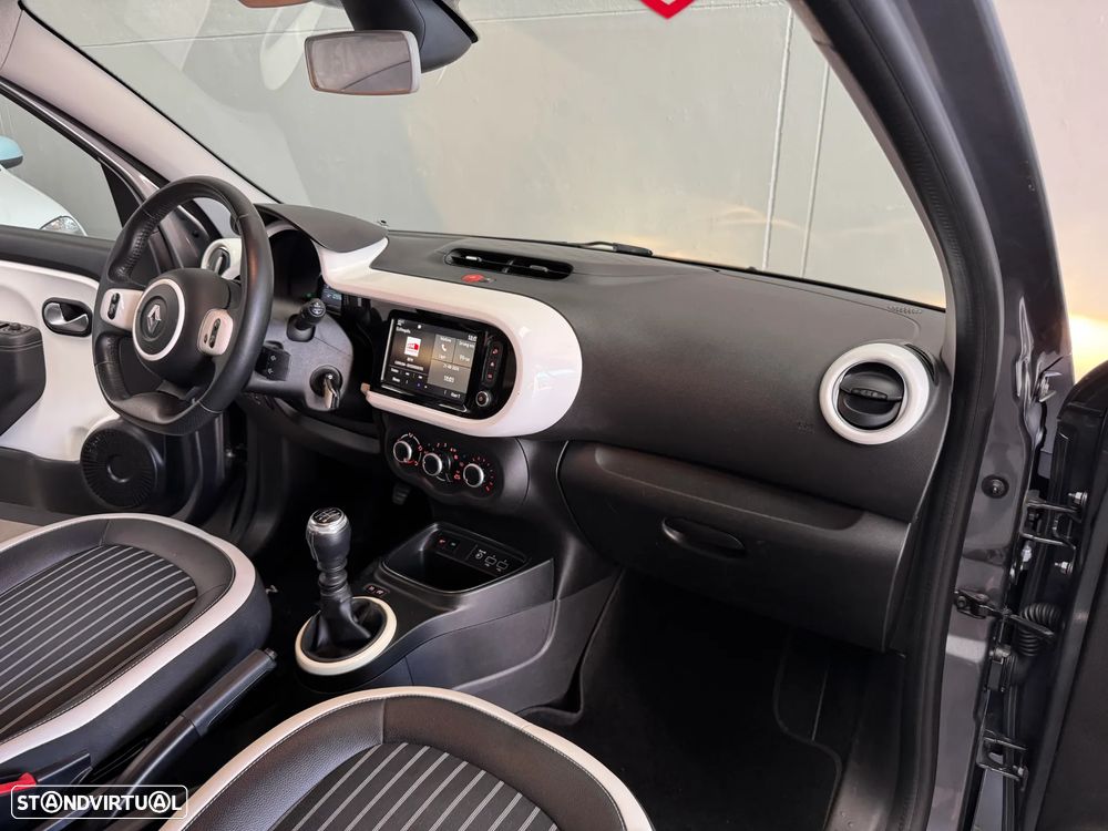 Renault Twingo TCE 90 INTENS - 18