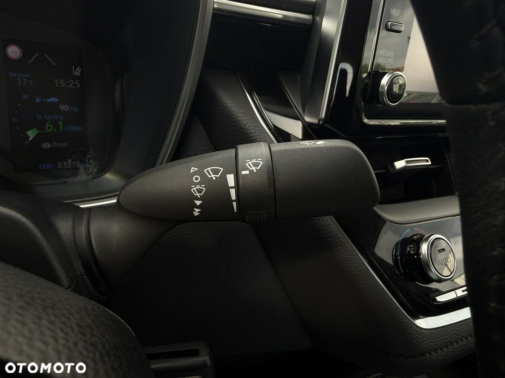 Toyota Corolla 1.5 Comfort - 19