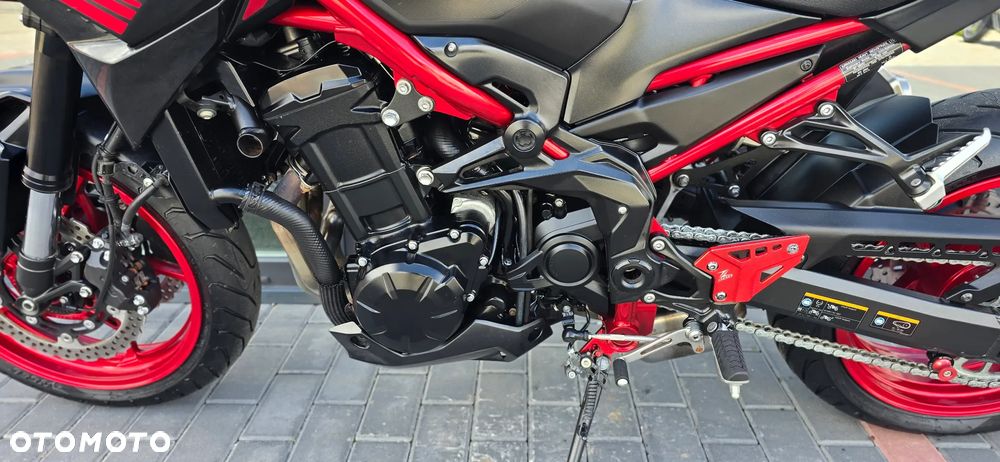 Kawasaki Z 900 - 27