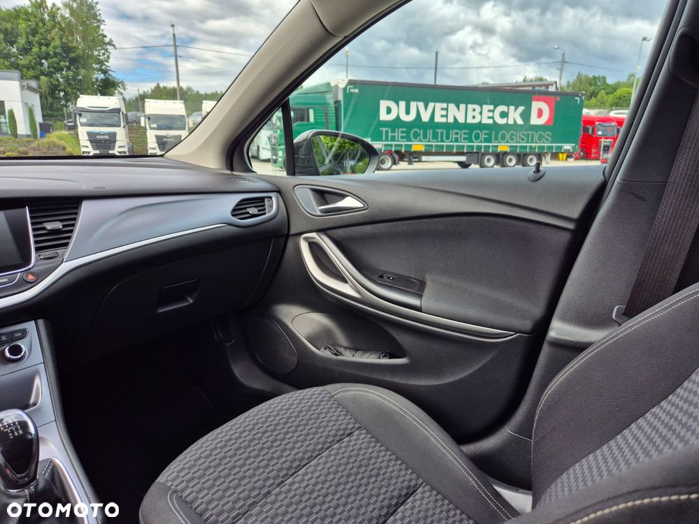 Opel Astra 1.6 CDTI Sport - 21