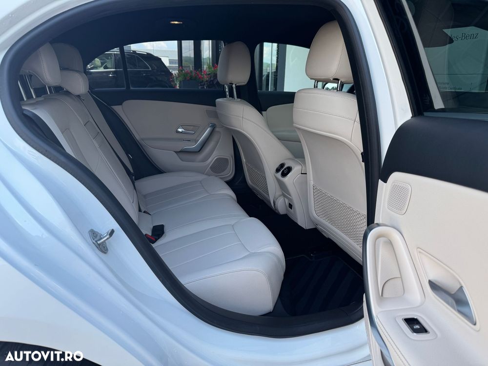 Mercedes-Benz A 220 4Matic Aut. - 5