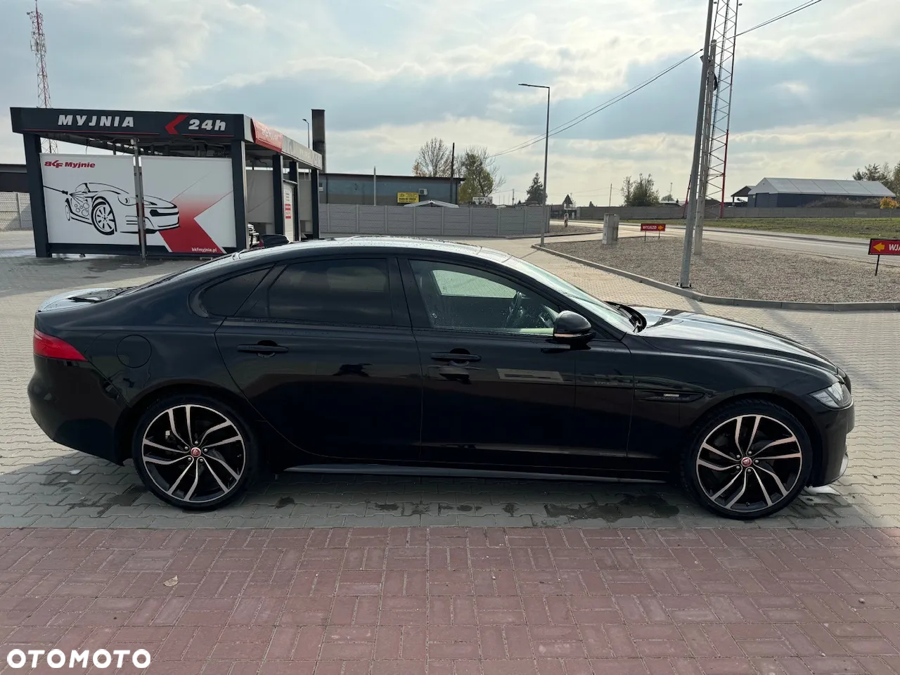 Jaguar XF 3.0 TDV6 300 Sport - 11