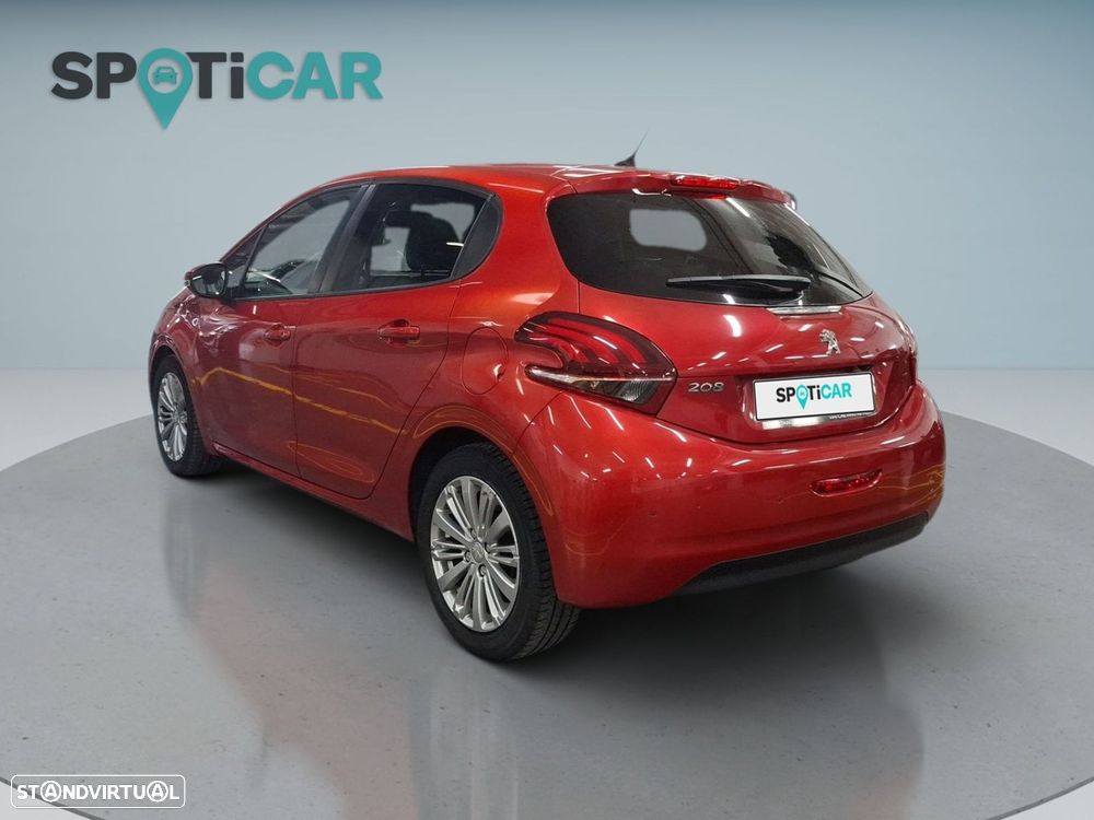 Peugeot 208 1.2 PureTech Signature - 6