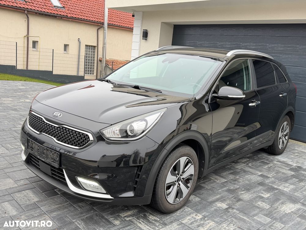 Kia Niro 1.6 GDI 2WD Aut. Spirit - 2