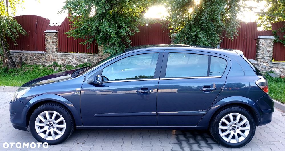 Nissan Note 1.6 more - 19
