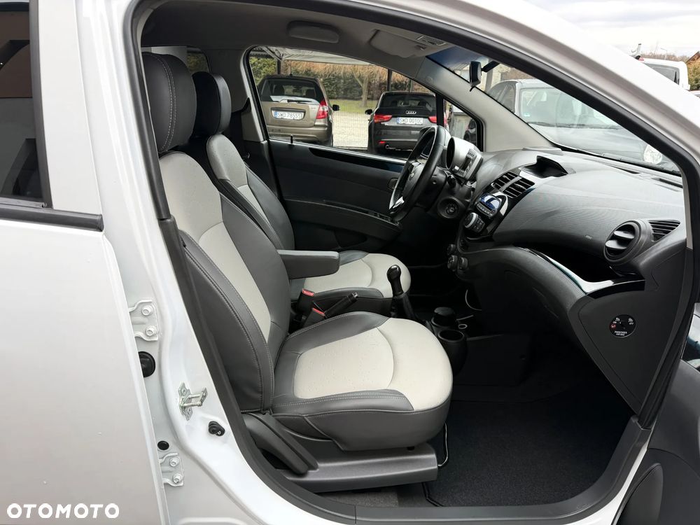 Chevrolet Spark - 31