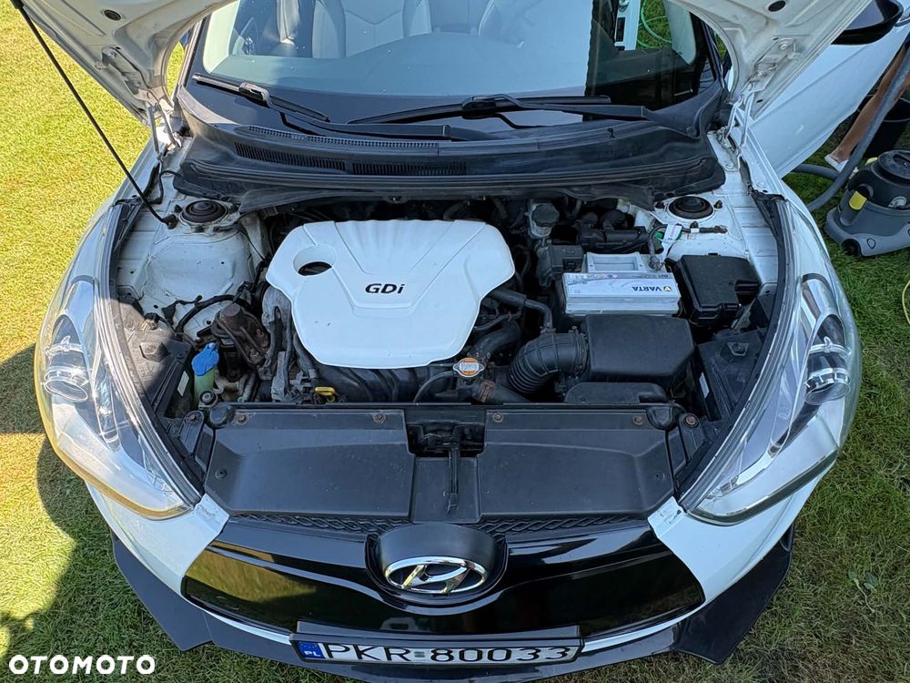 Hyundai Veloster 1.6 GDI Premium - 36