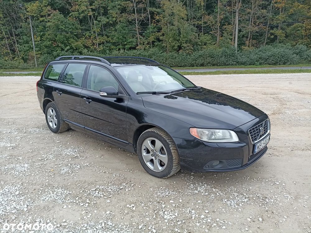 Volvo V70 D5 Momentum - 9
