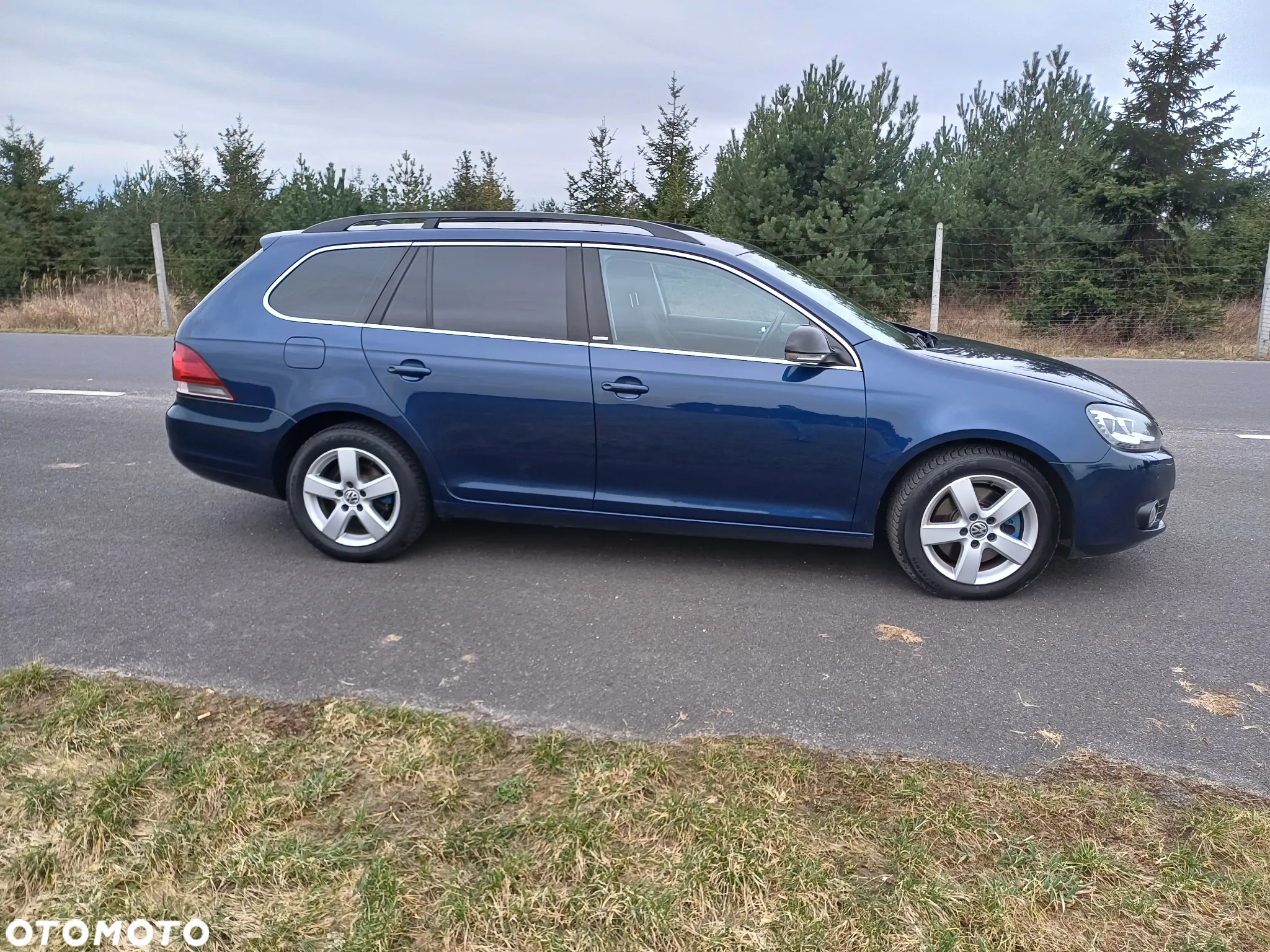 Volkswagen Golf 2.0 TDI DPF Style - 4