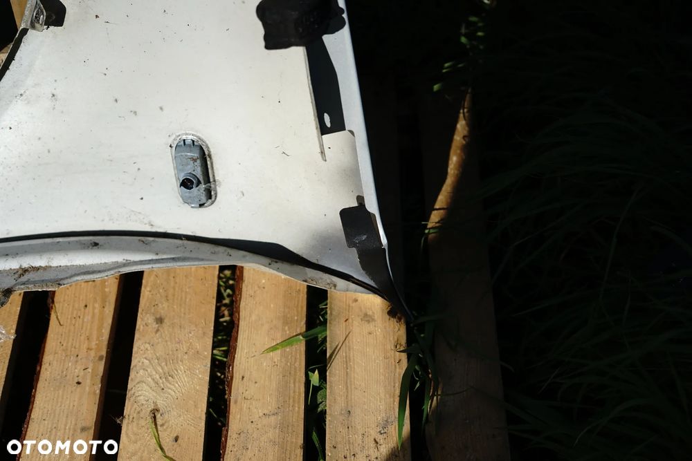 Błotnik przód przedni prawy VW Golf IV LB7Z - 11