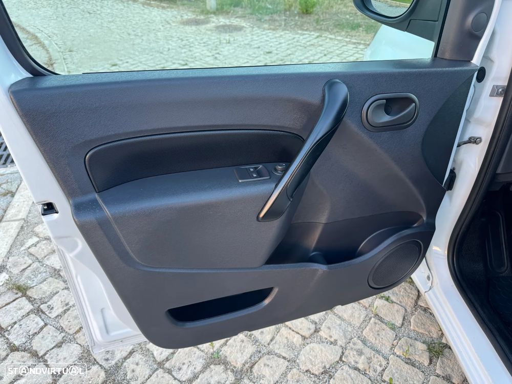 Renault Kangoo Z.E. 33 (IVA Dedutível) - 13