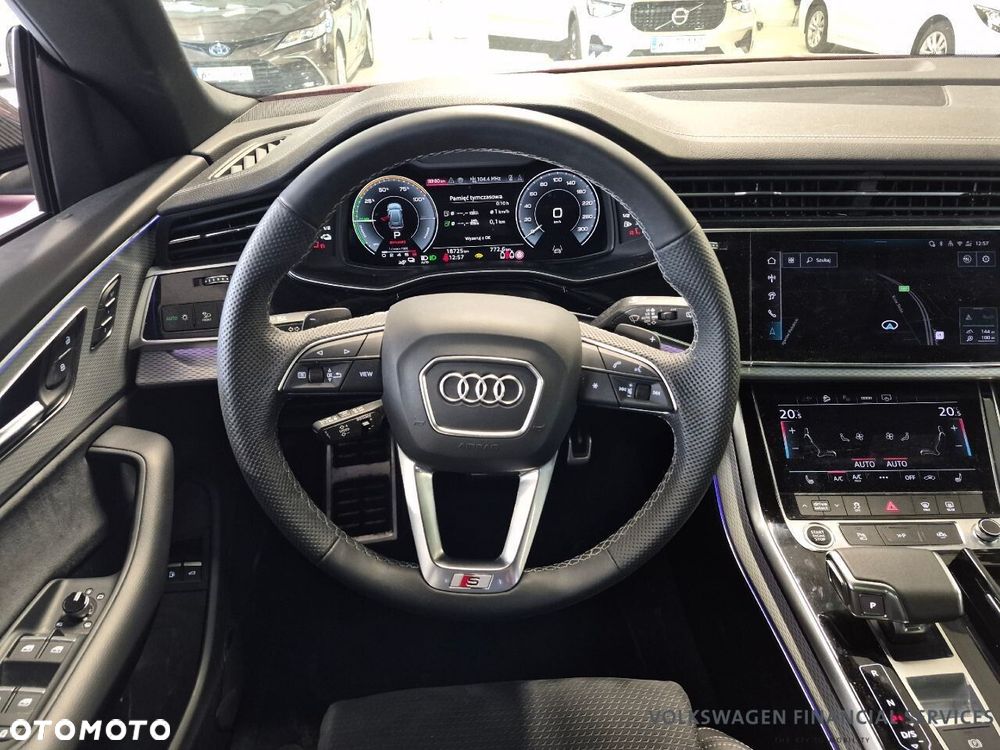 Audi Q8 - 9