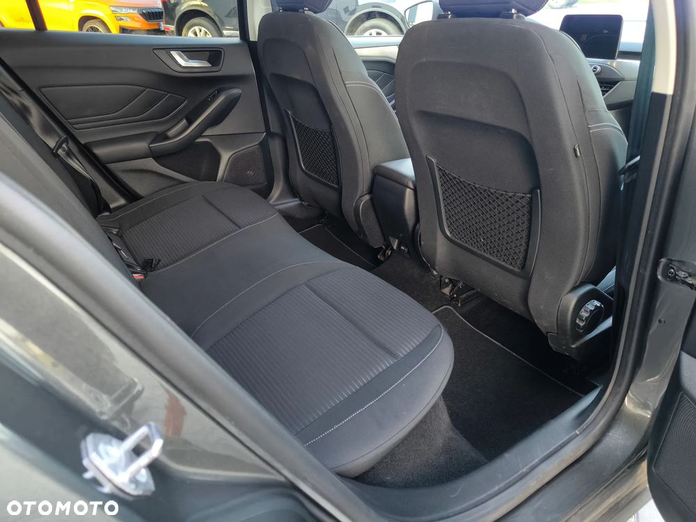 Ford Focus 1.5 EcoBoost STart-Stopp-System TITANIUM - 11