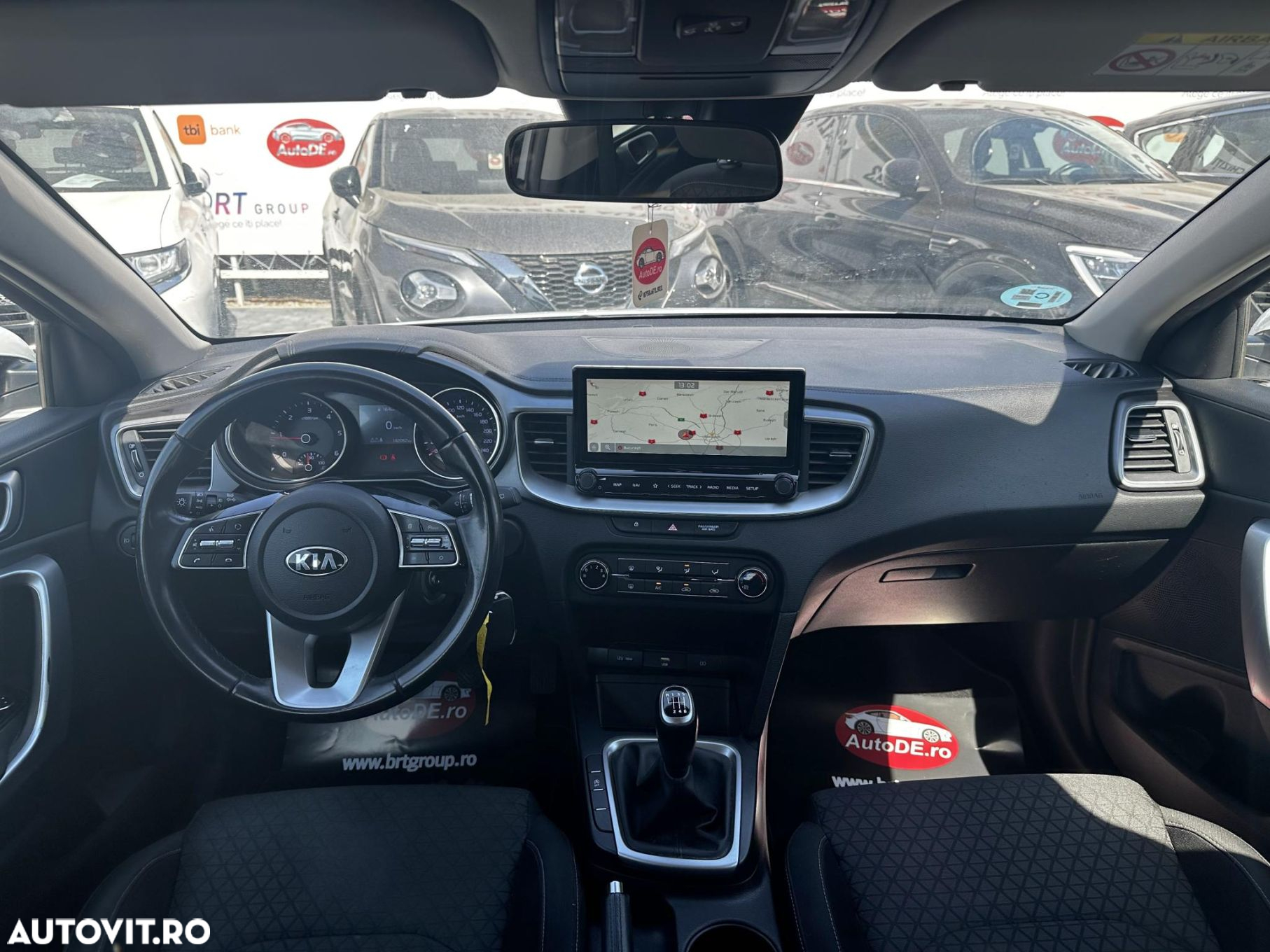 Kia Ceed - 8