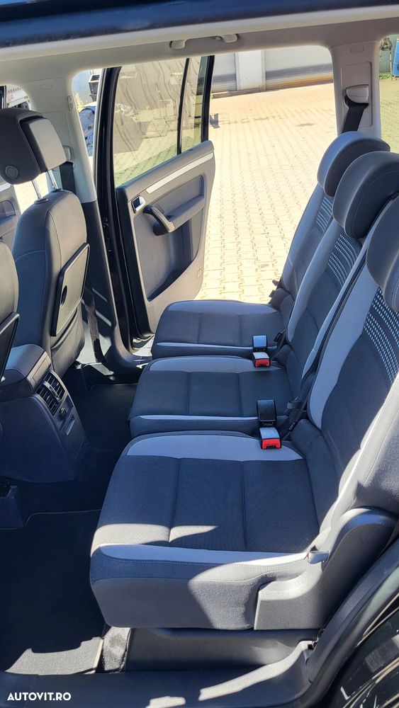 Volkswagen Touran 1.6 TDI DPF Life - 8