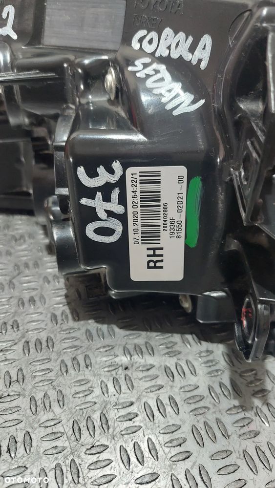 LAMPA TYLNA PRAWA TOYOTA COROLLA ED1 SEDAN R2020 NR 8155002D21 - 4