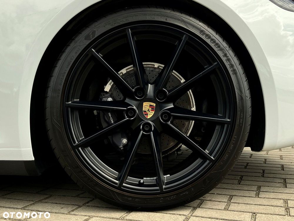 Porsche 911 - 12