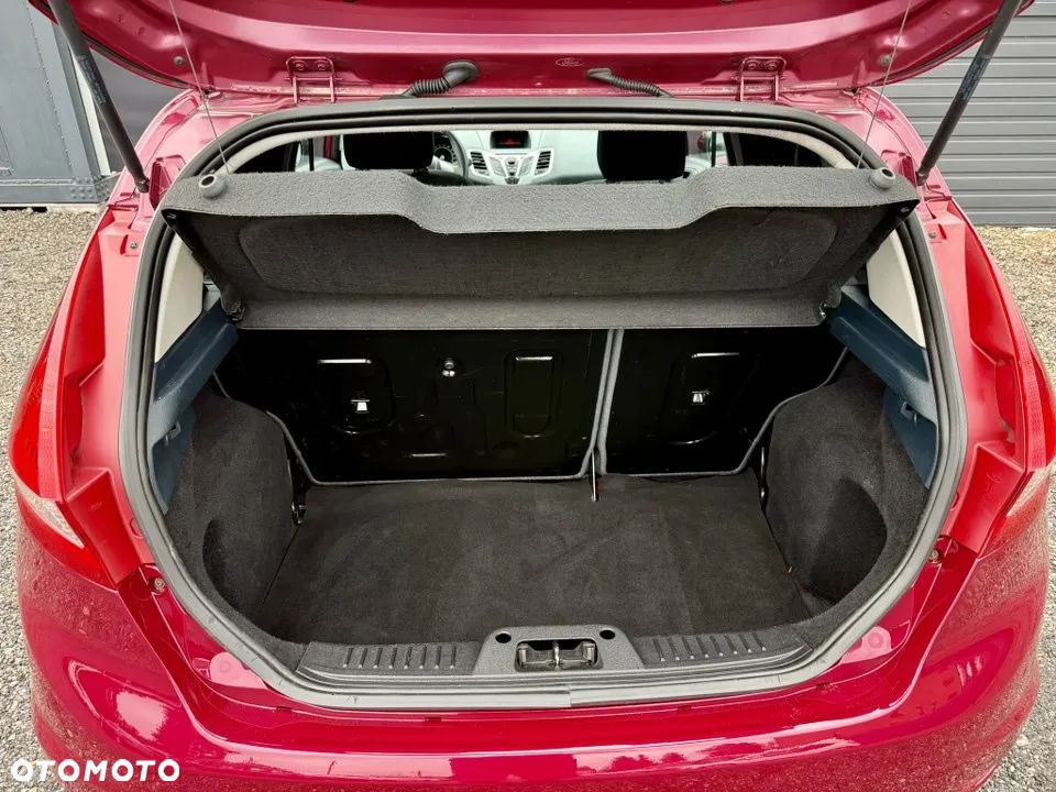 Ford Fiesta 1.25 Titanium - 38