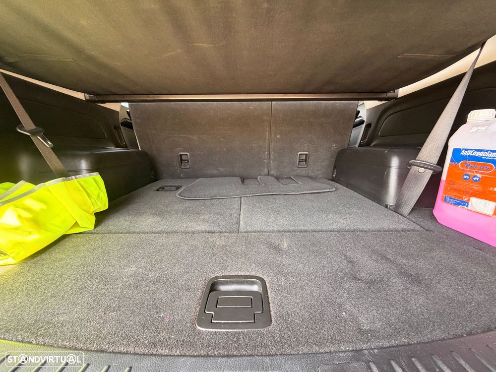 Chevrolet Captiva 2.2 VCDi Seven Xtreme 7L - 28