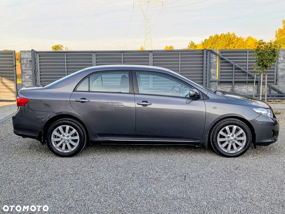 Toyota Corolla 1.6 Luna - 9
