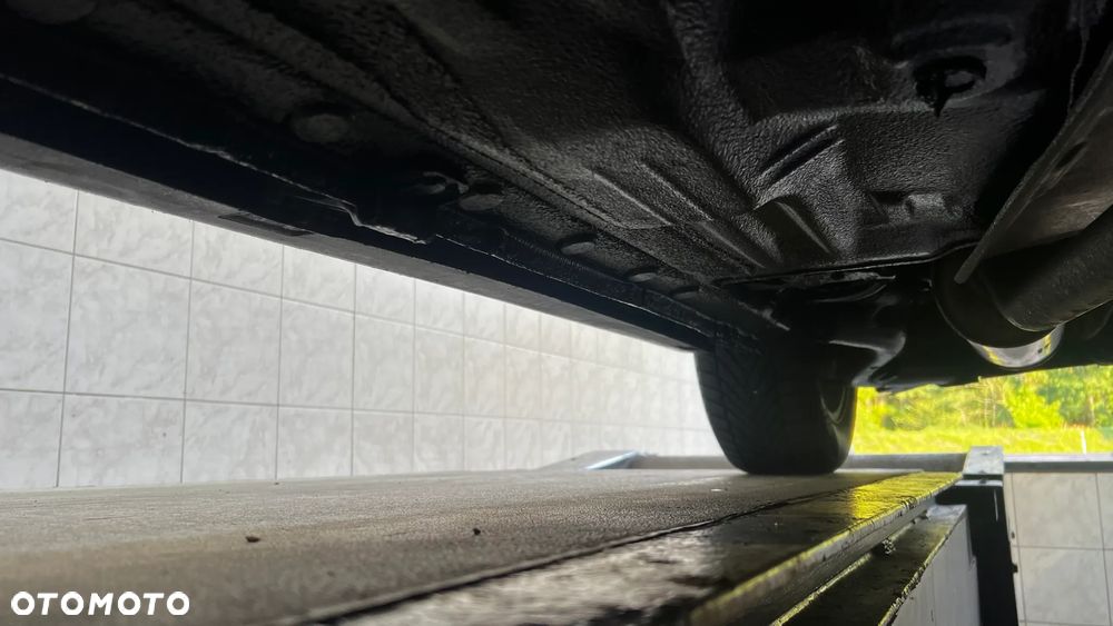 Honda Civic 1.6i Sport - 18