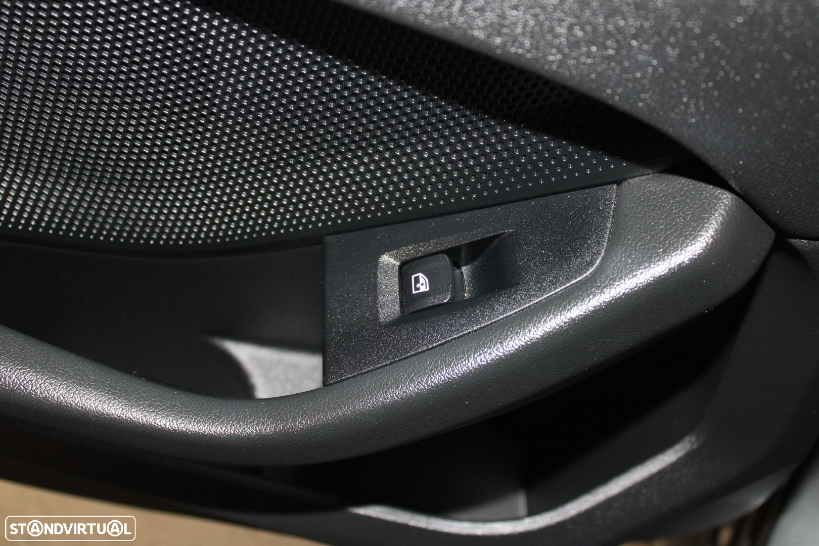 BMW 116 d Auto - 24
