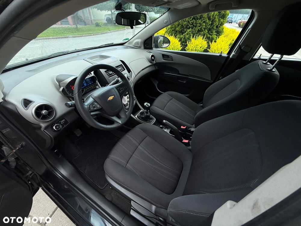 Chevrolet Aveo 1.2 LT - 9