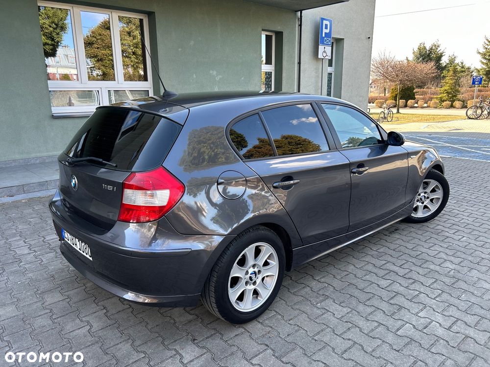 BMW Seria 1 - 17