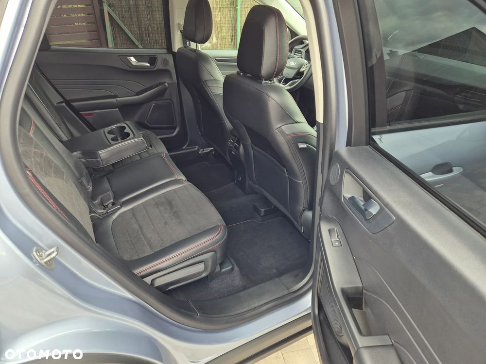 Ford Escape 2.0 EcoBoost AWD Titanium - 12